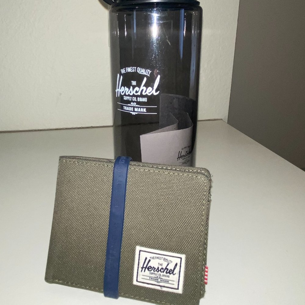 Herschel Wallet and Water Bottle